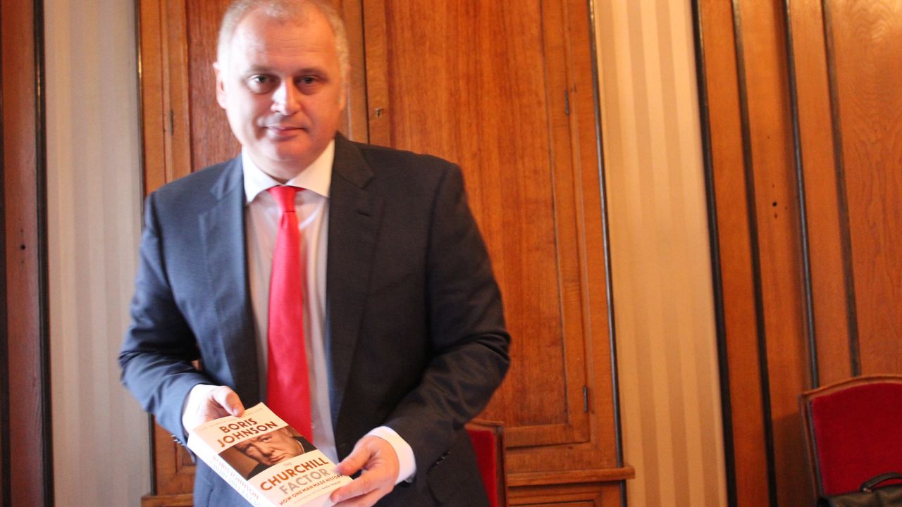 Goran Vesić