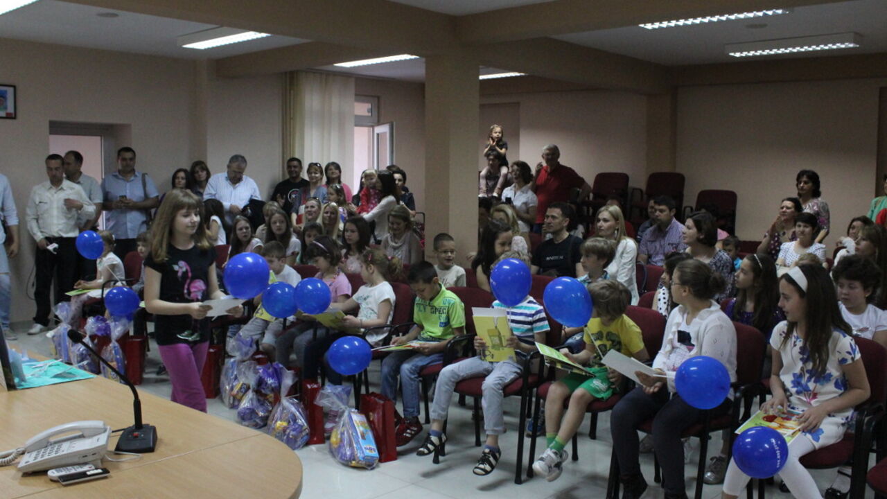 Deca u policiji Zemun