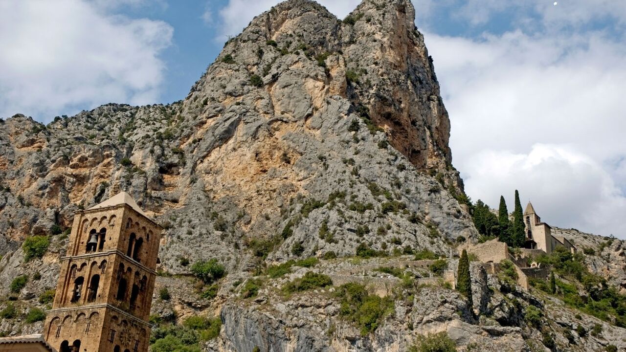 Katedrala na dve litice, Francuska