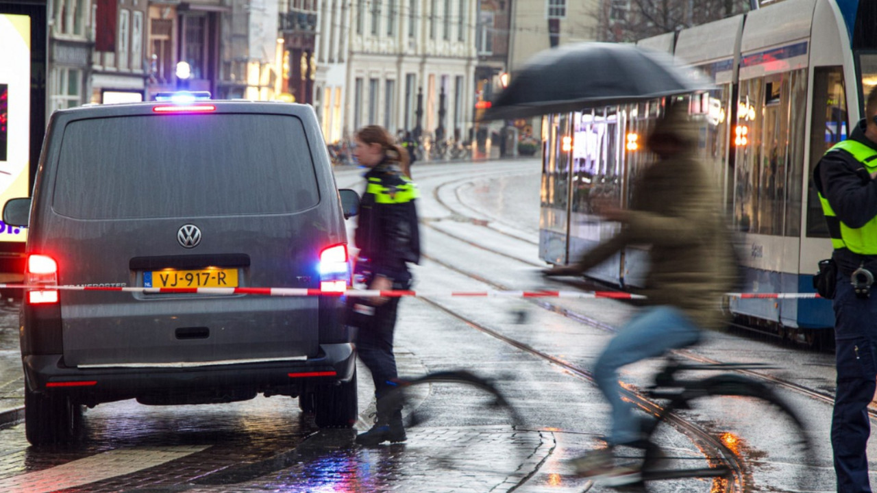 Evakuisana metro stanica u Amsterdamu