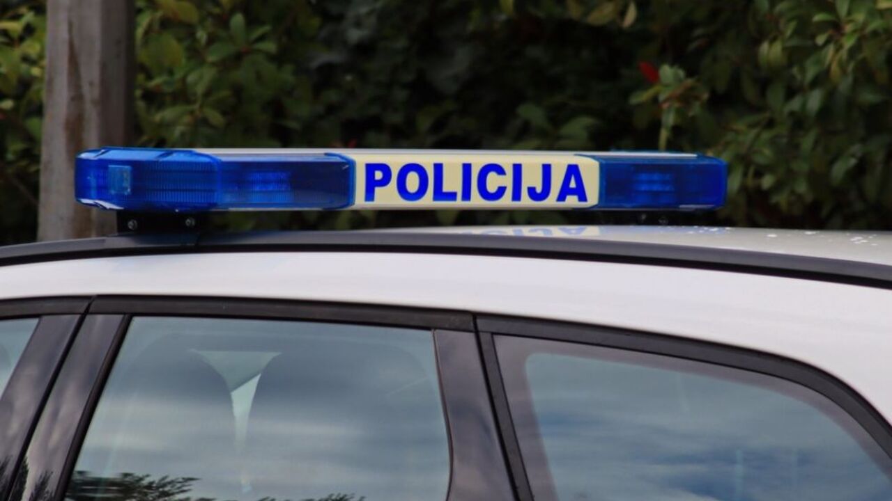 policija