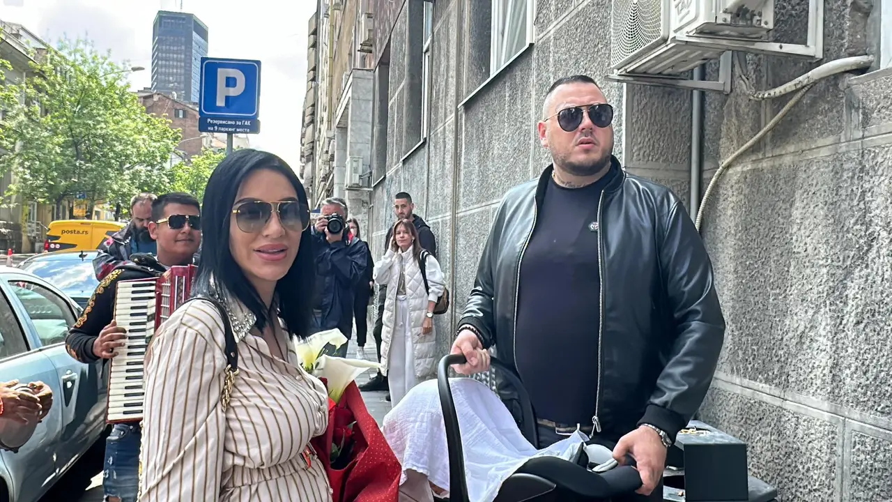 Filip Car, Aleksandra Nikolić