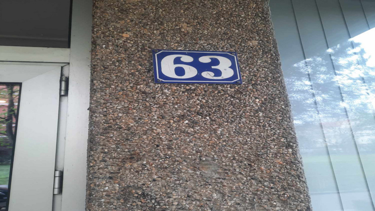 Zgrada sa koje je skočila devojčica