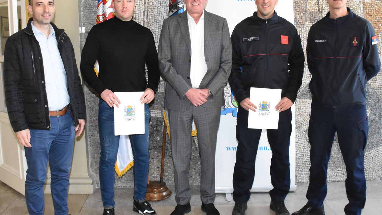 Najbolji policajac i vatrogasac