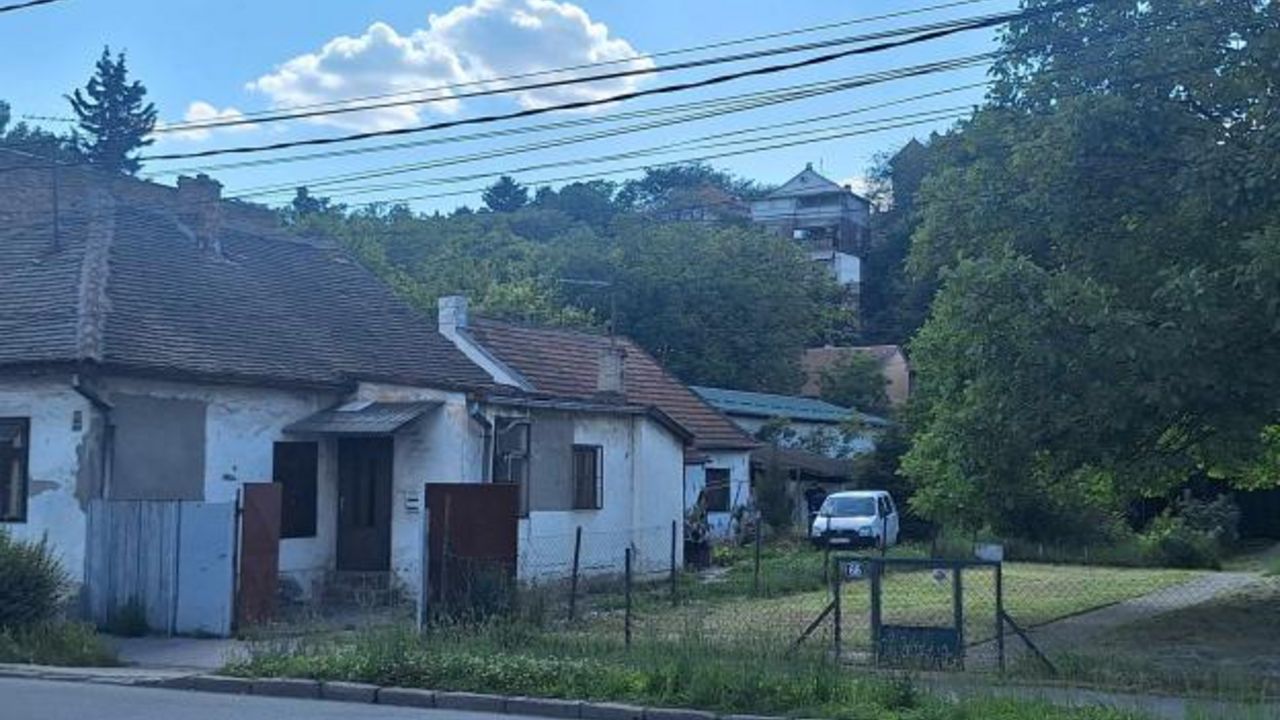 Kuća u kojoj je sin zakopao oca
