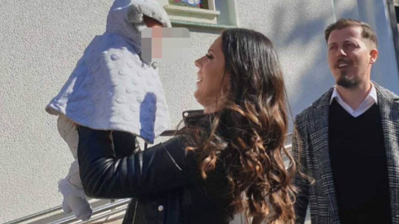 Milan i Jelena Dinčić sa bebom