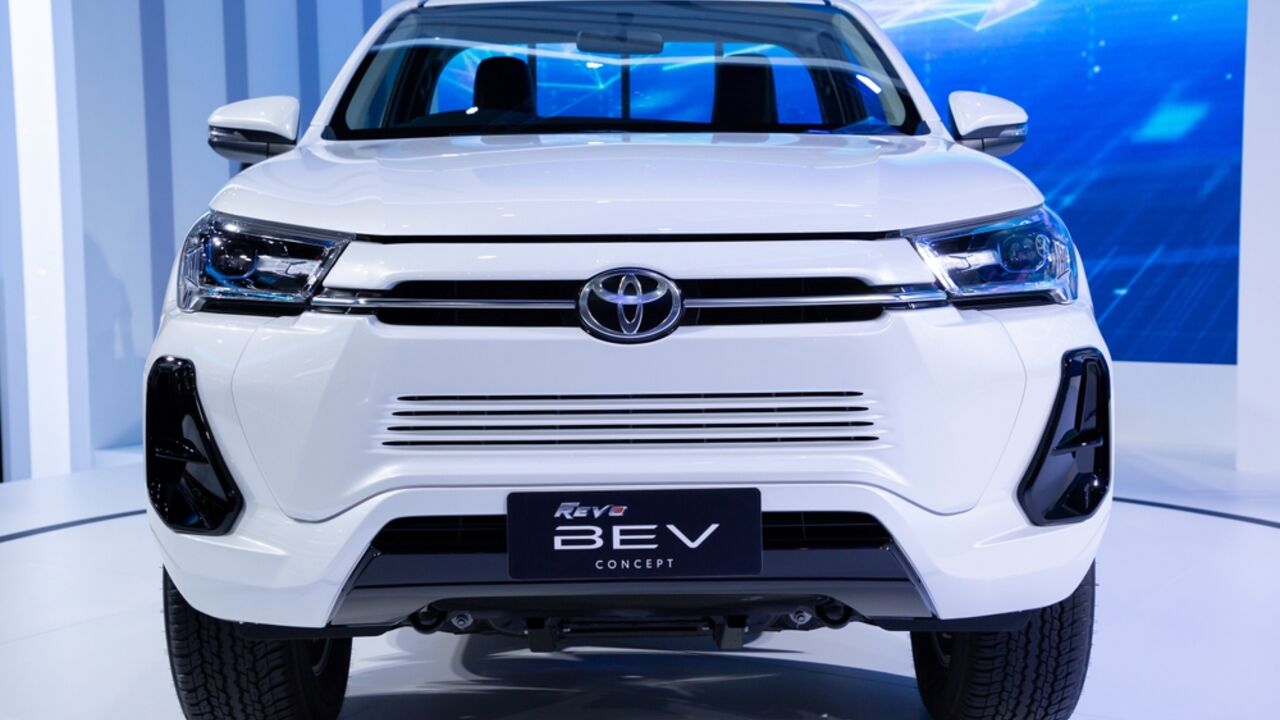 Hilux Revo BEV