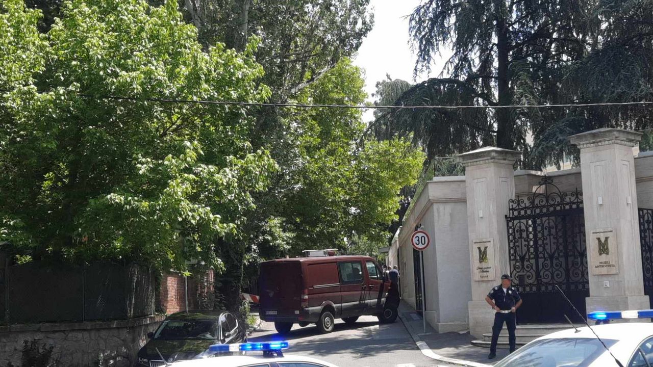 Napad ispred ambasade Izraela