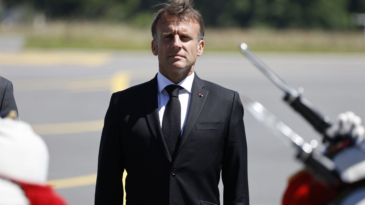 Emanuel Makron