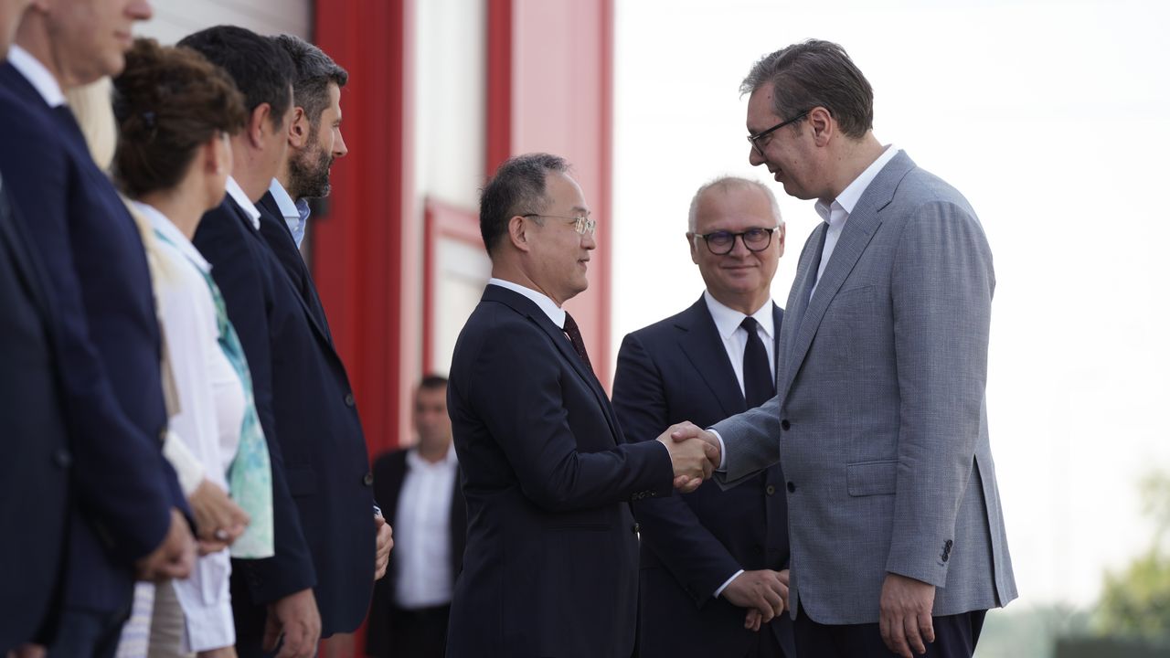 Predsednik Vučić i Li Ming, ambasador Kine u Srbiji