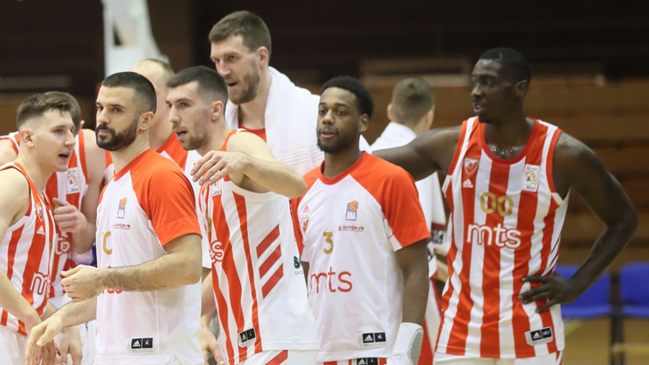 Uskoković, Lazić, Dobrić, Kuzmić, Lojd, O'Brajant
