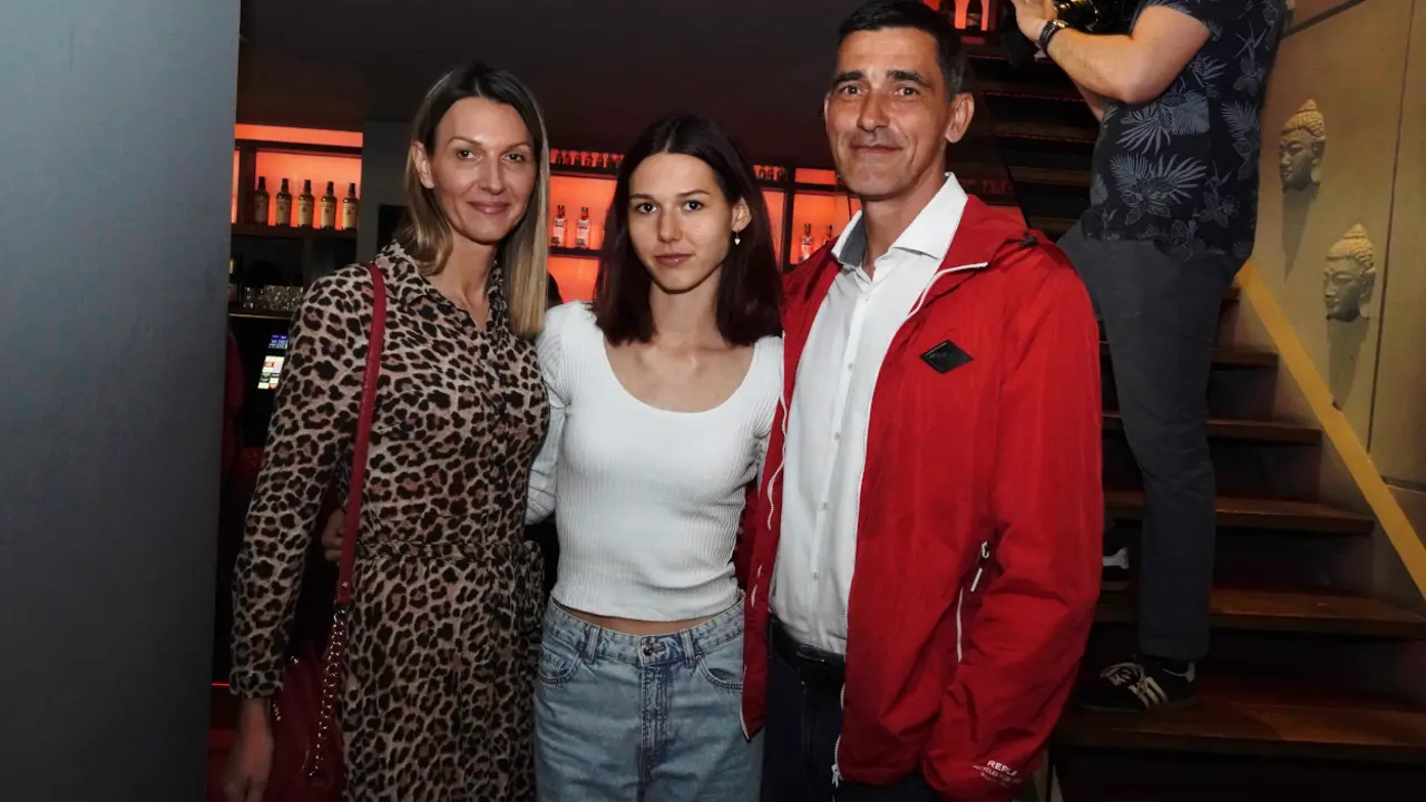 Biljana Topić, Angelina Topić, Dragutin Topić