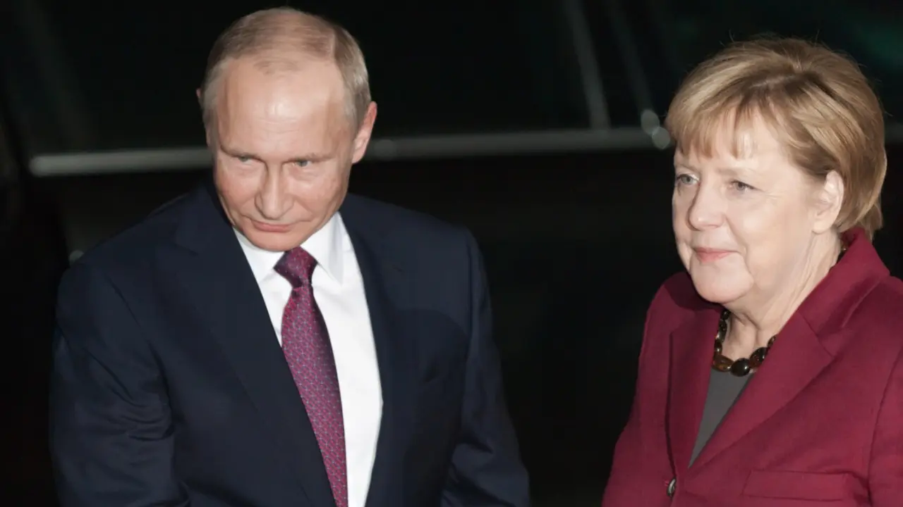 Vladimir Putin i Angela Merkel