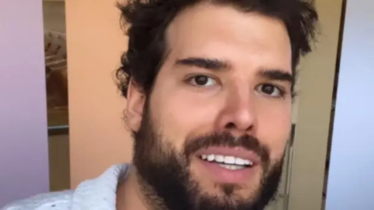 Adam Adaktar