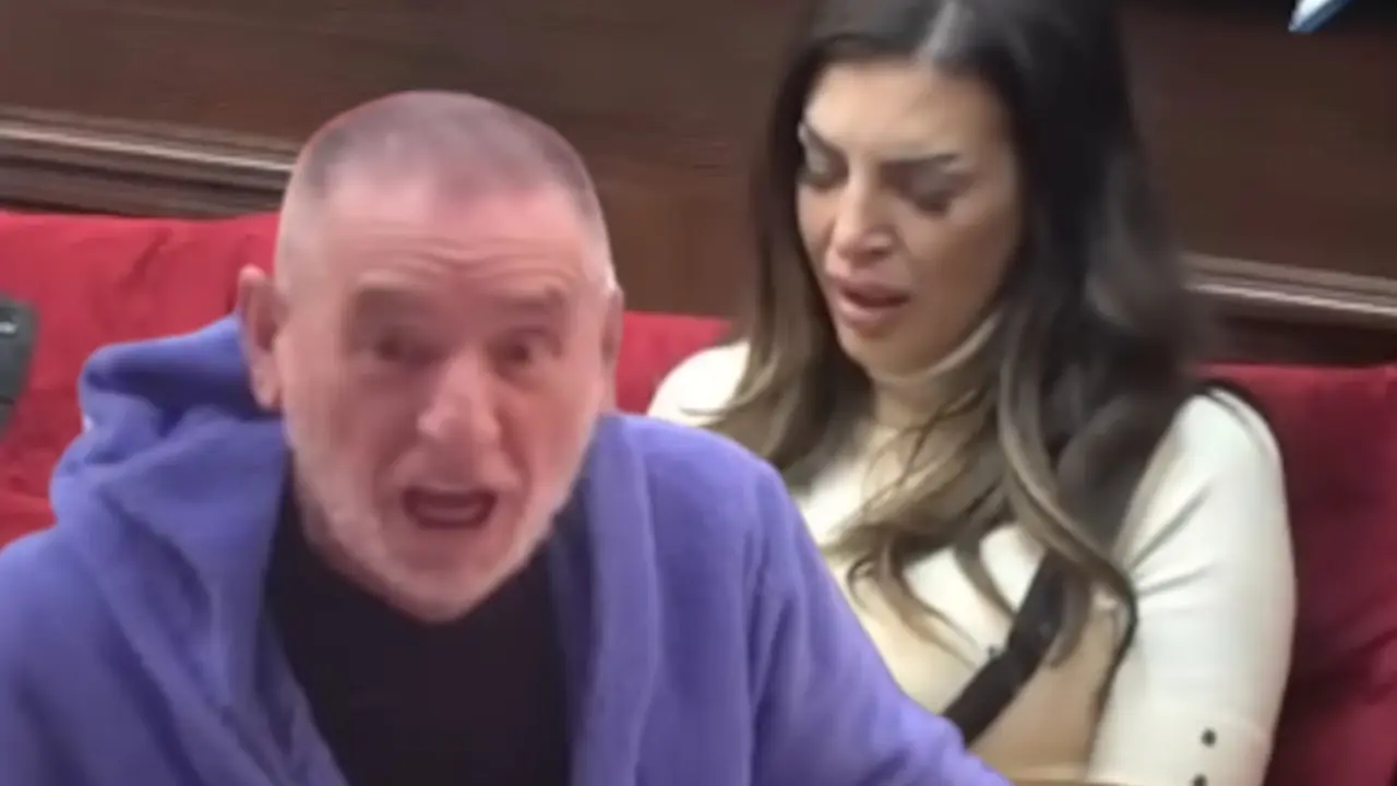 Lepi Mića i Ena Čolić