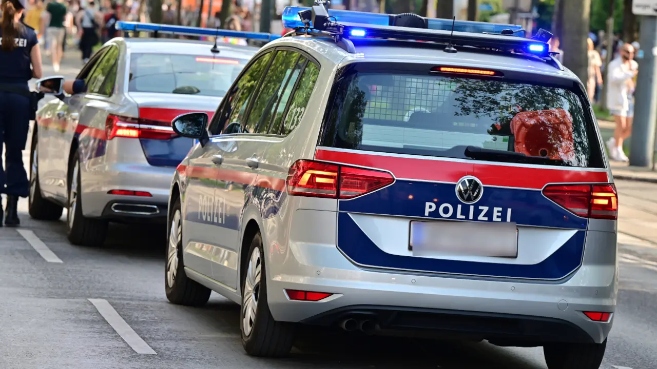 Policija