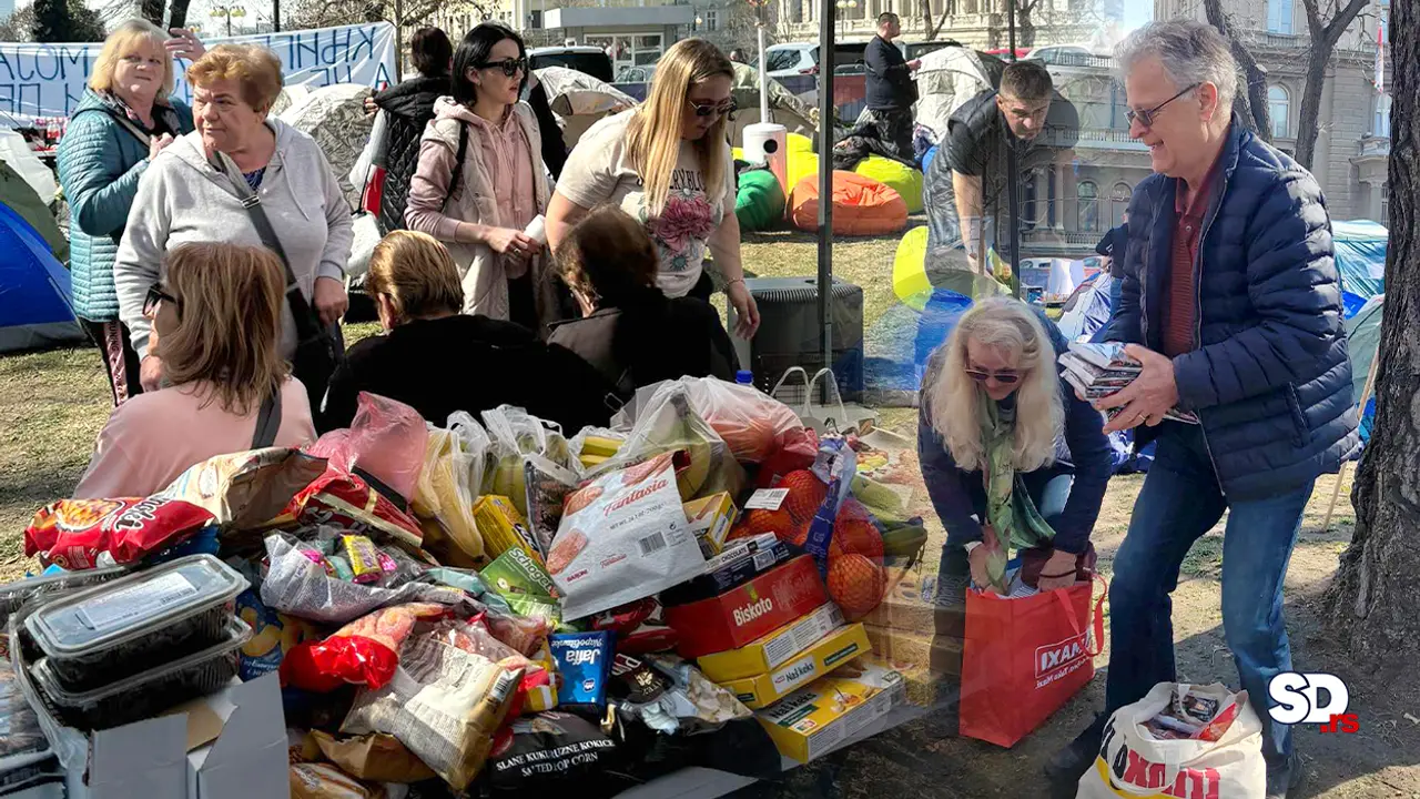 Građani donose hranu