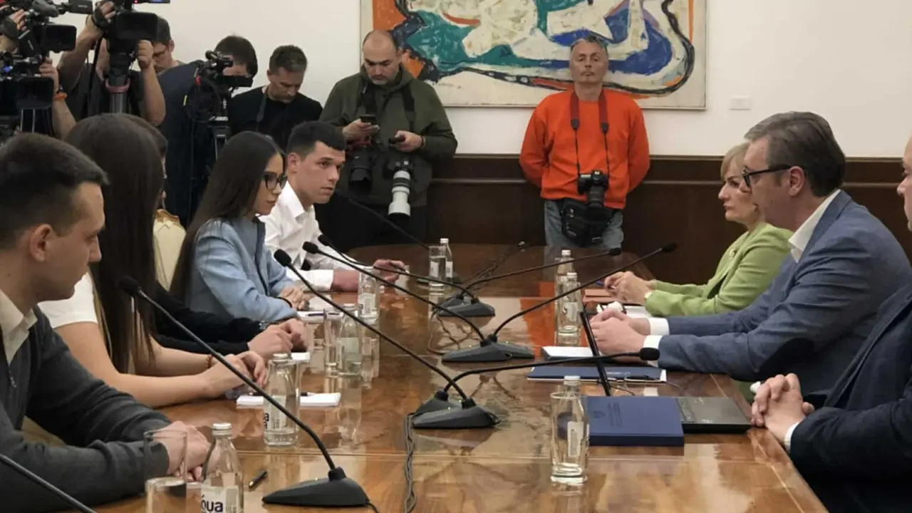 Vučić i studenti