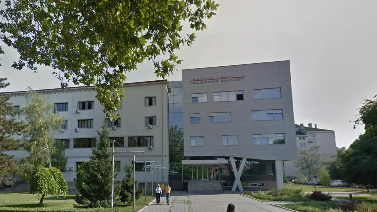 Medicinski fakultet u Nišu