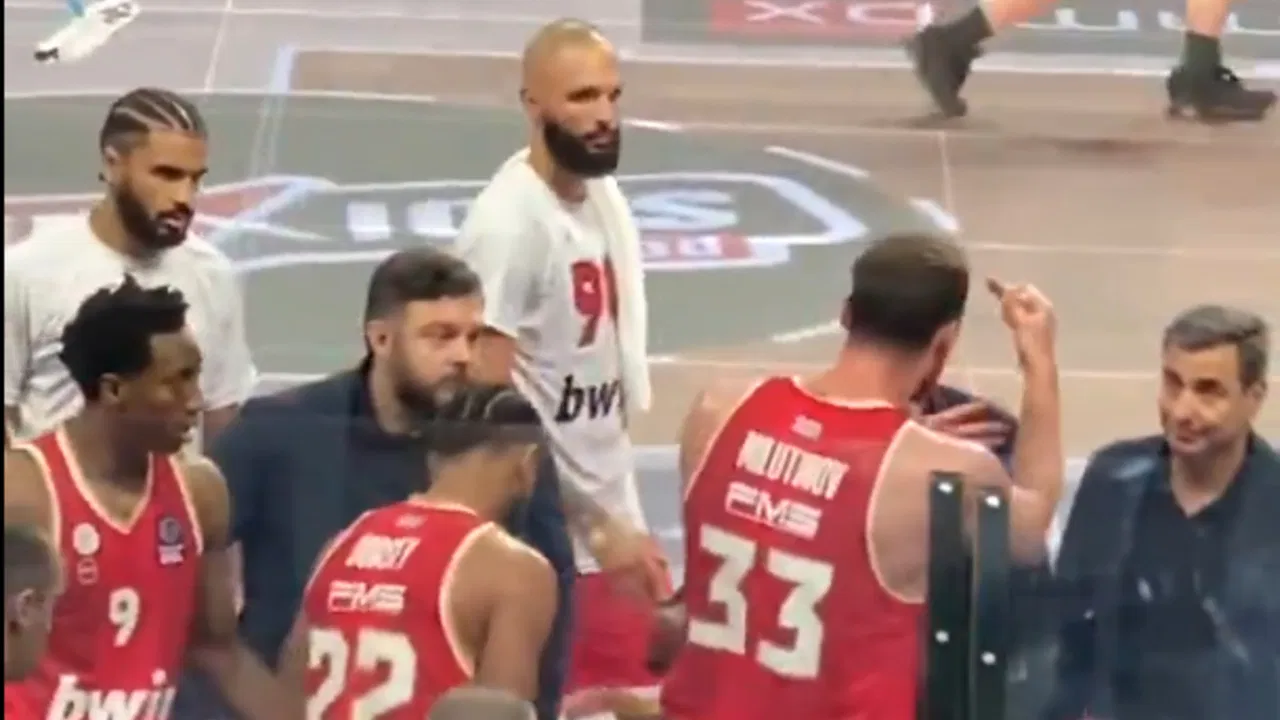Nikola Milutinov i Jorgos Barcokas
