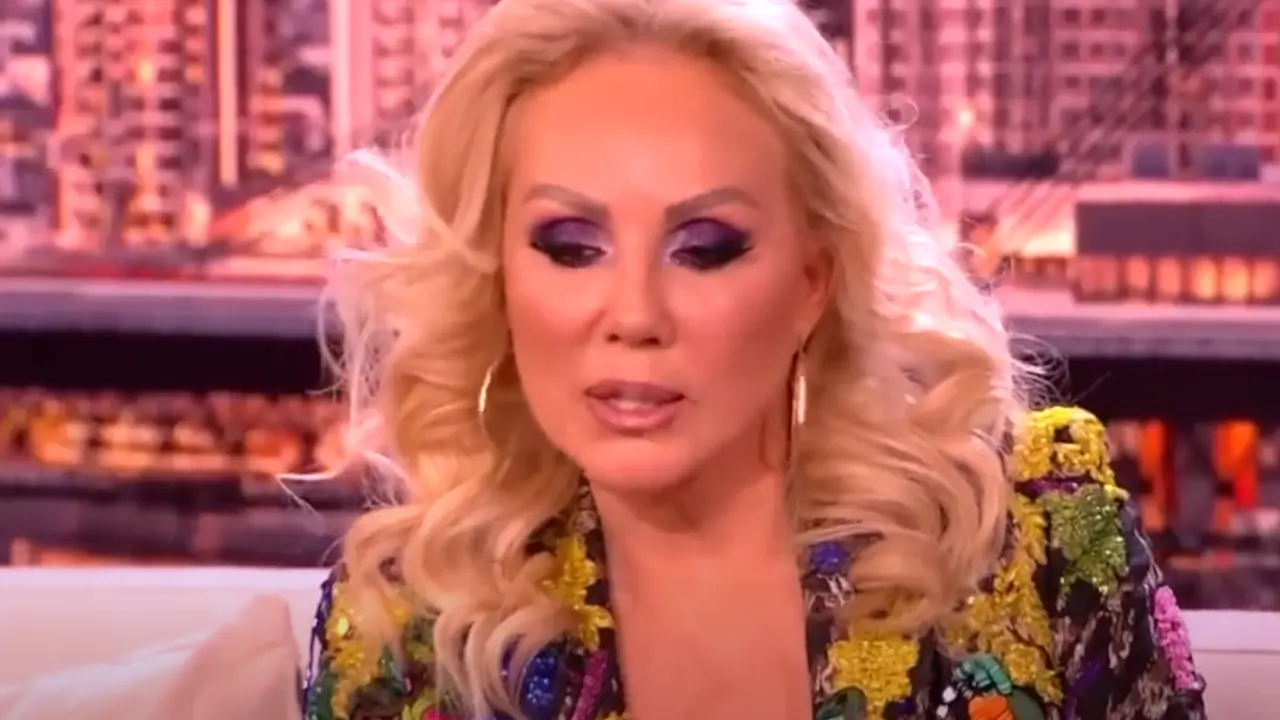 Lepa Brena