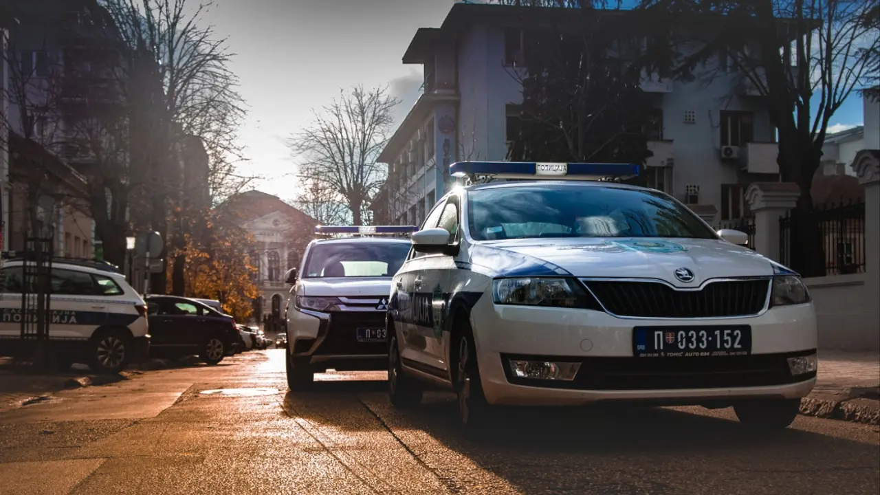 Policija