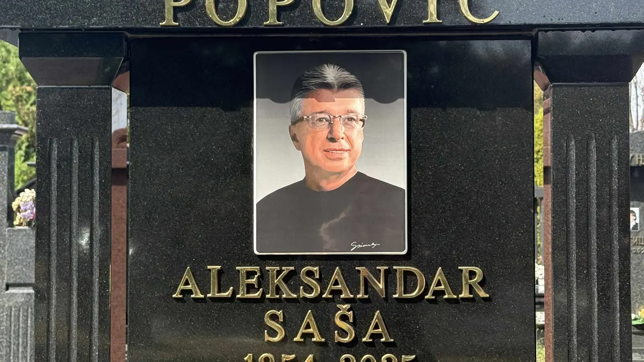 Saša Popović, grob