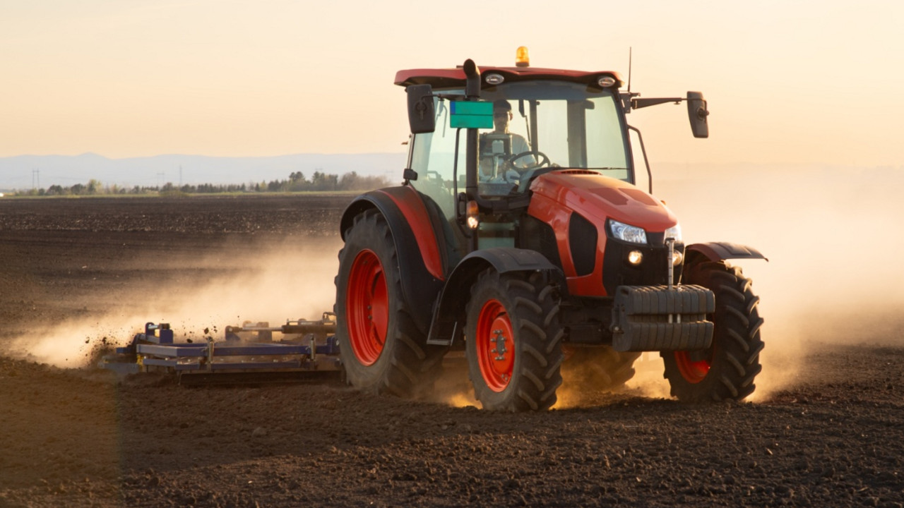 Novi traktor