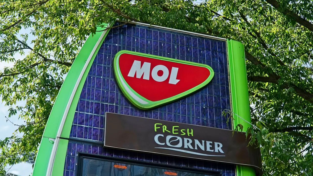 MOL