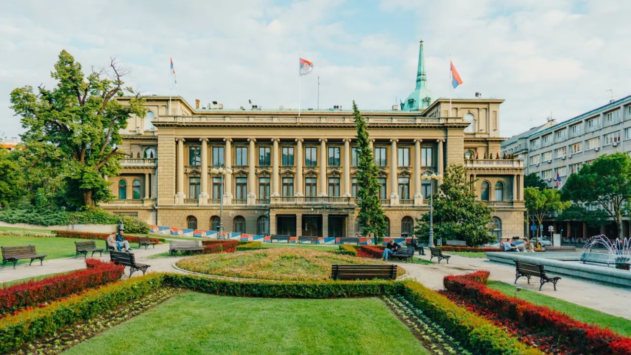 Novi dvor