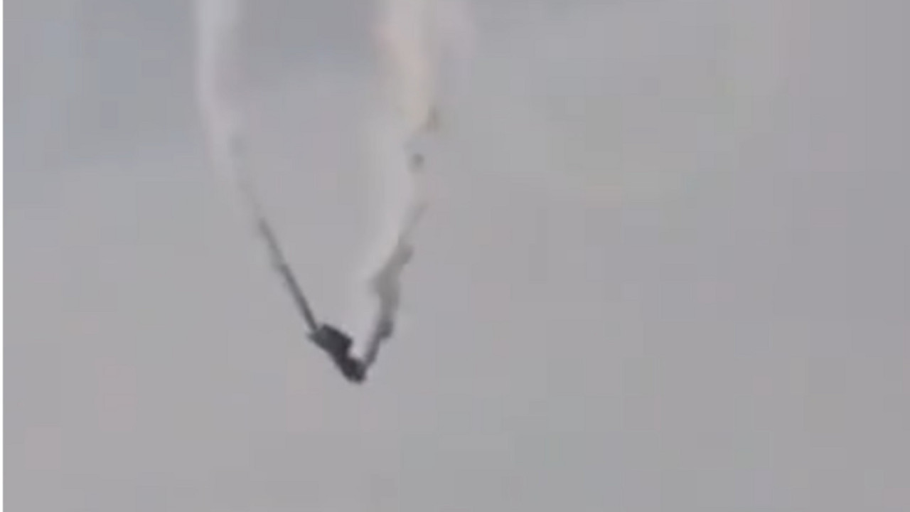 Srušen vojni avion