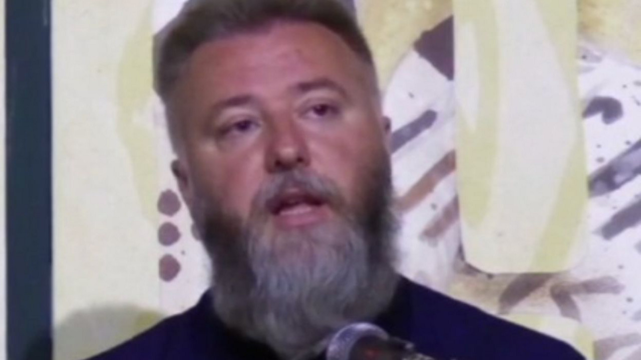 Otac Predrag Popović