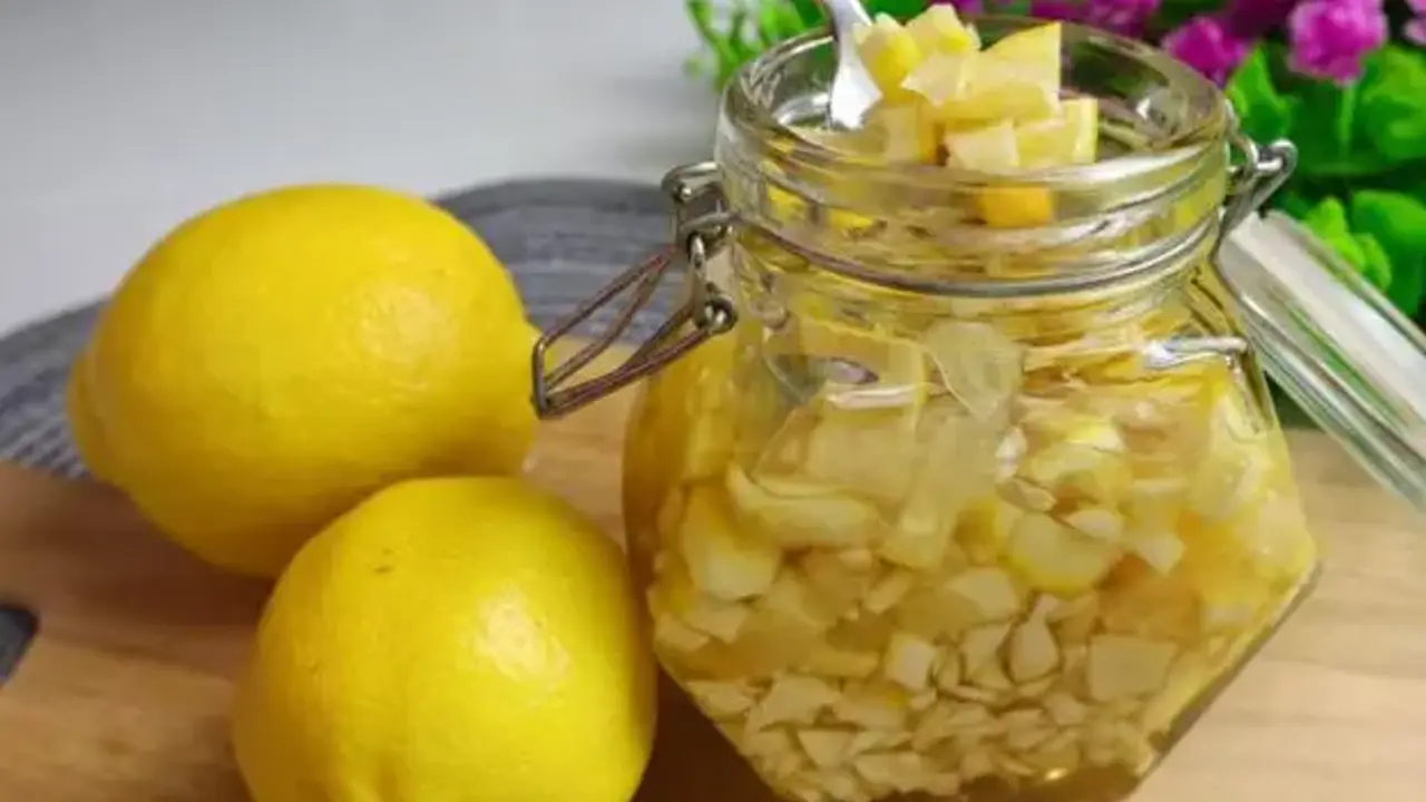 Domaći sirup za kašalj i grlobolju