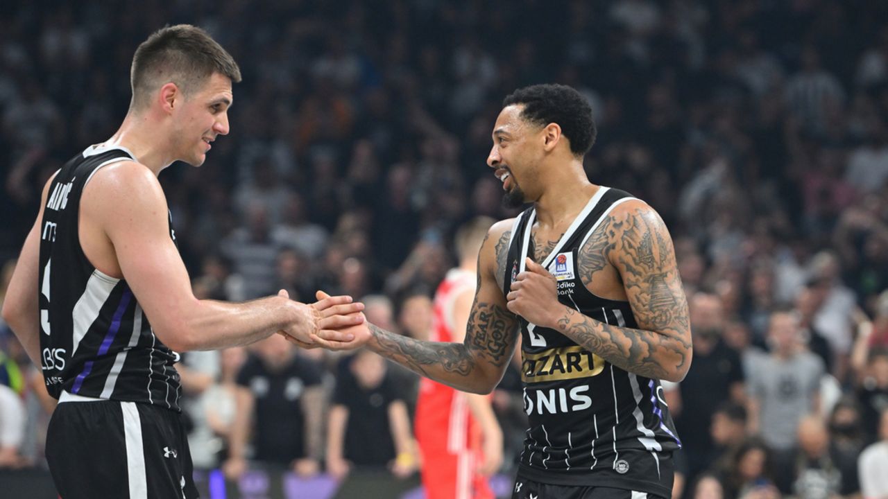 Vanja Marinković i Karlik Džons