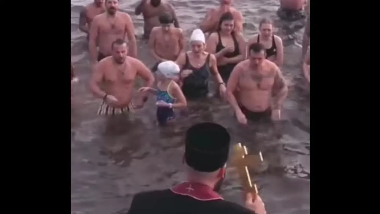 Plivanje za Časni krst