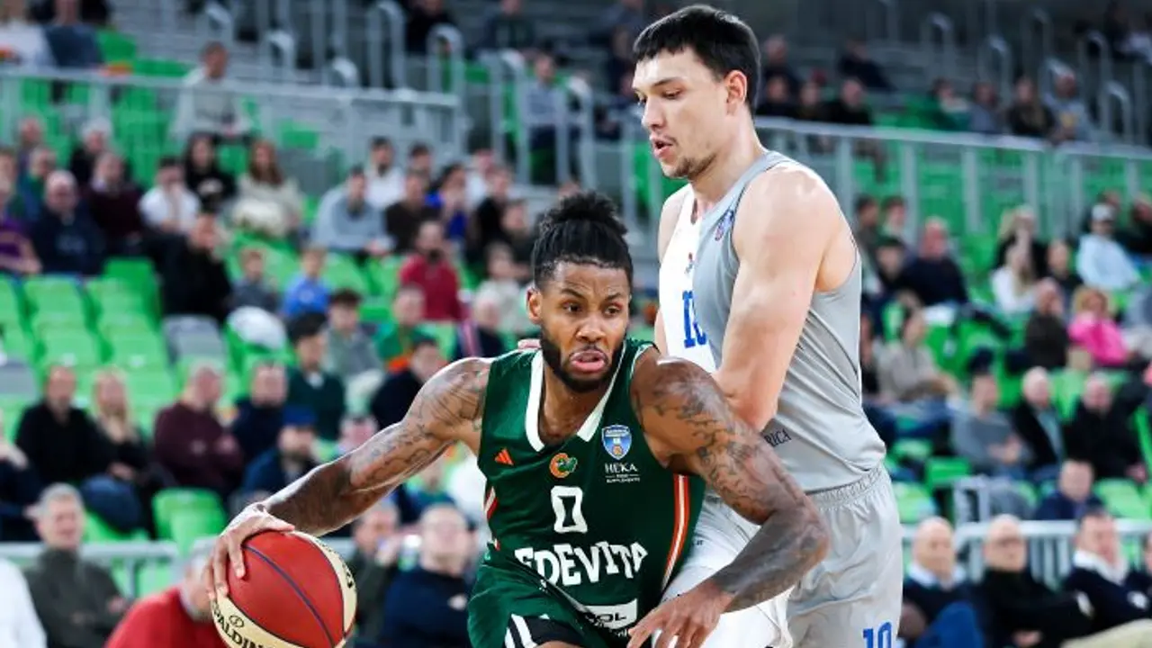 Di Džej Stujart i Nikola Tanasković