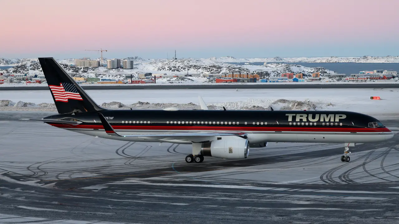 Trampov avion na Grenlandu