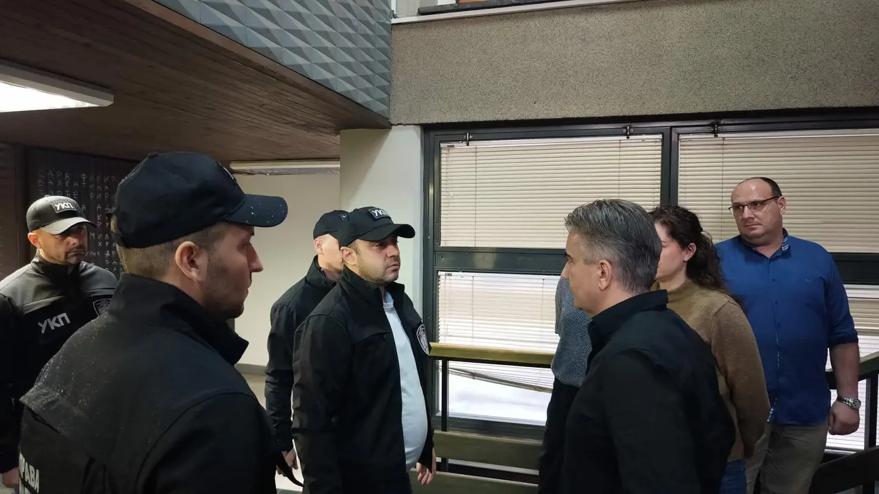 Pripadnici UKP po nalogu VJT došli u ustanovu nakon smrti devojke koja je pala sa petog sprata
