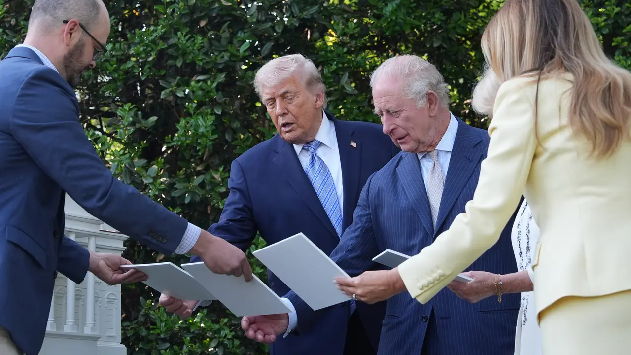 Donald Tramp i kralj Čarls III