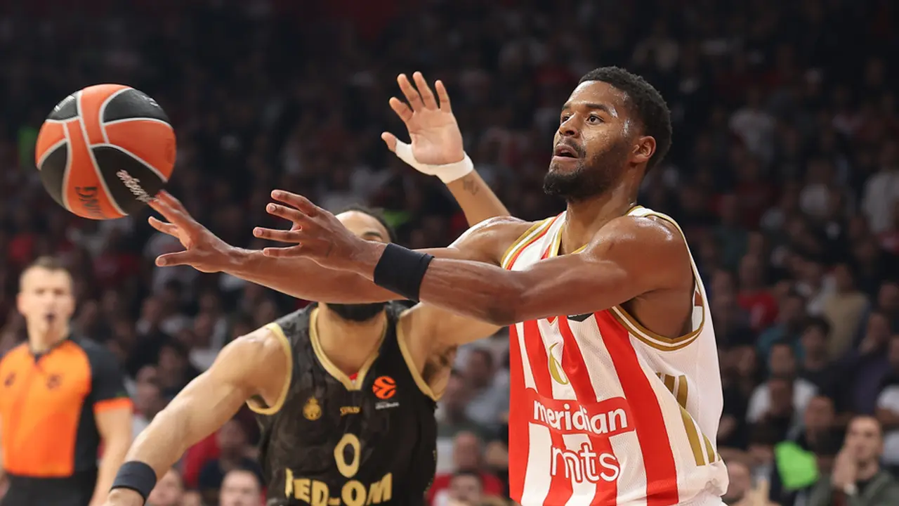 Džered Batler i Eli Okobo