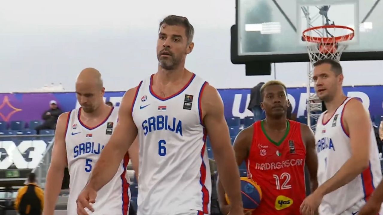 3x3