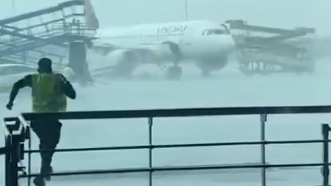 oluja napravila haos na aerodromu