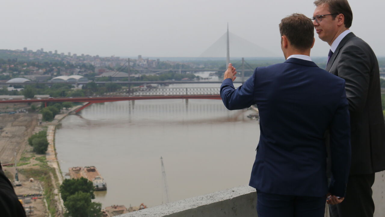 Aleksandar Vučić, Siniša Mali