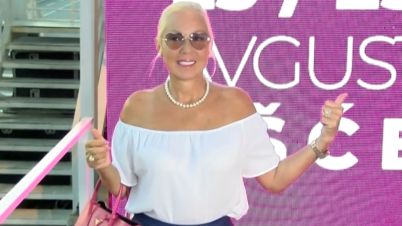 Lepa Brena