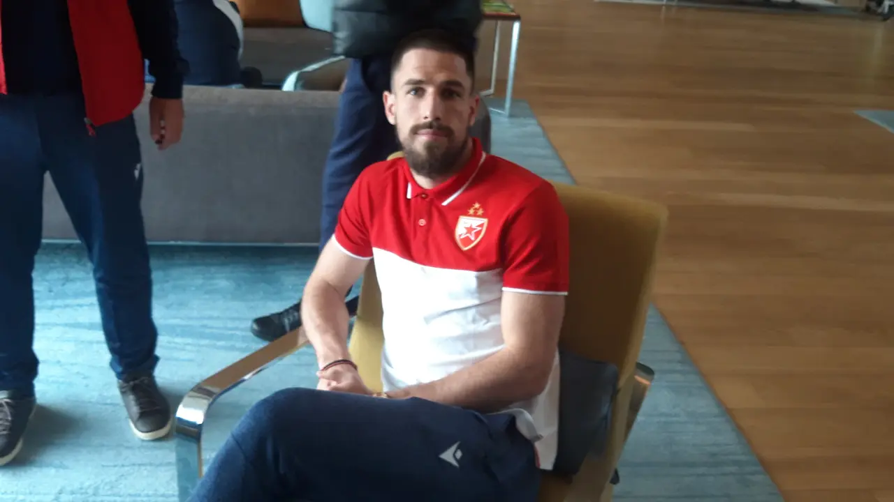 Miloš Degenek