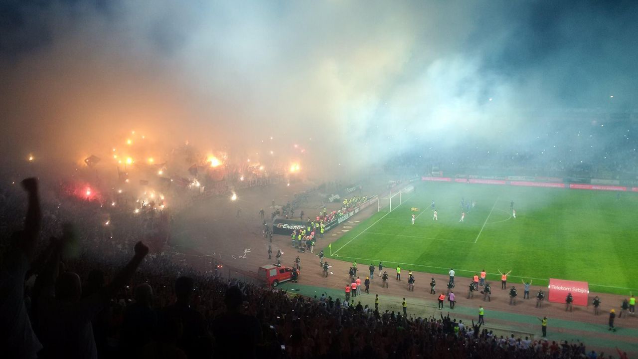 Radost na stadionu Rajko Mitić u trenutku kada je Katai postigao drugi gol u meču sa Radničkim iz Niša
