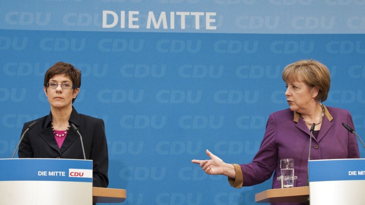Anegret Kramp Karenbauer, Angela Merkel