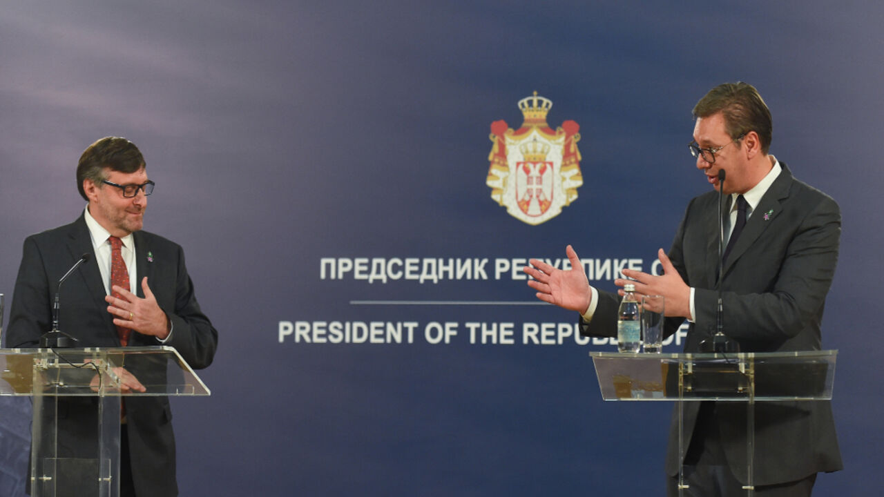 Aleksandar Vučić, Metju Palmer