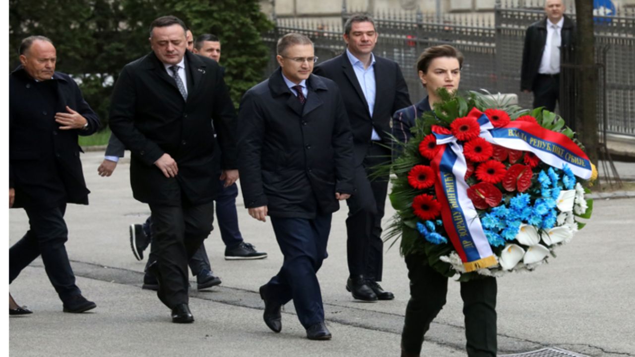Polaganje venca
