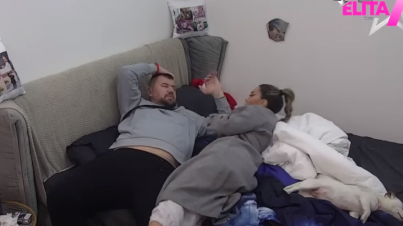 Marko Janjušević Janjuš, Aneli Ahmić